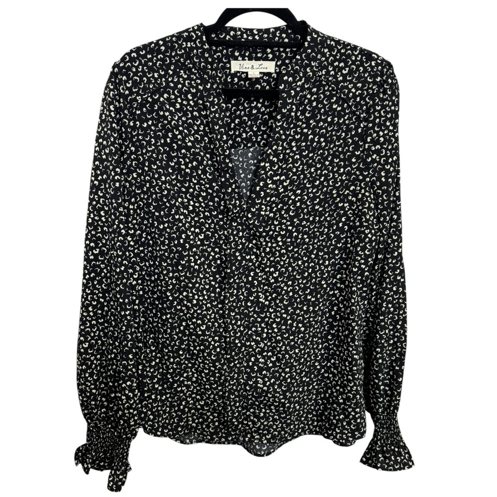 Vine & Love Women’s Black and White Printed Blouse Size L